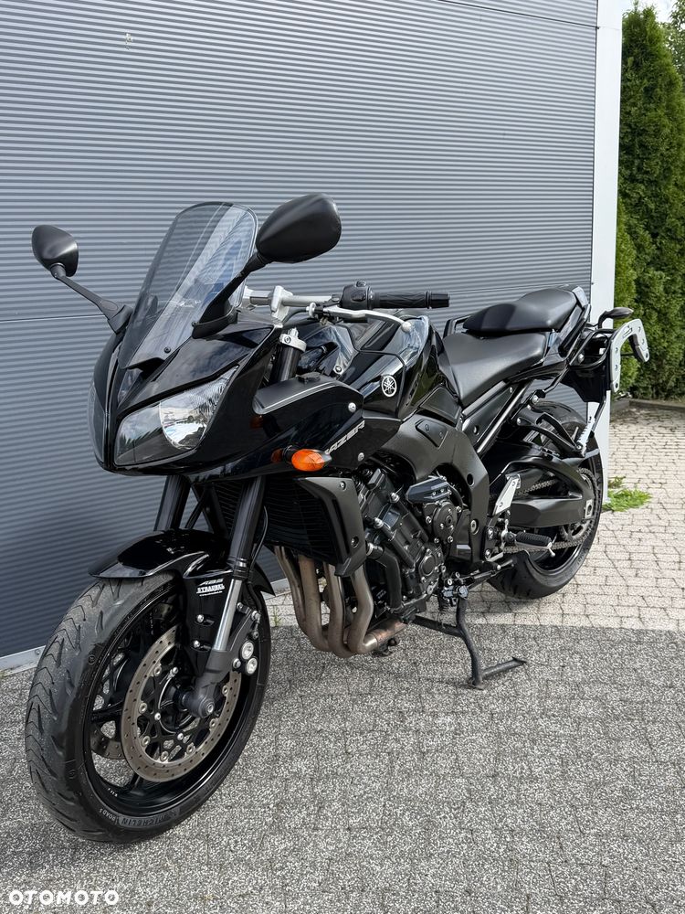 Yamaha FZ - 21