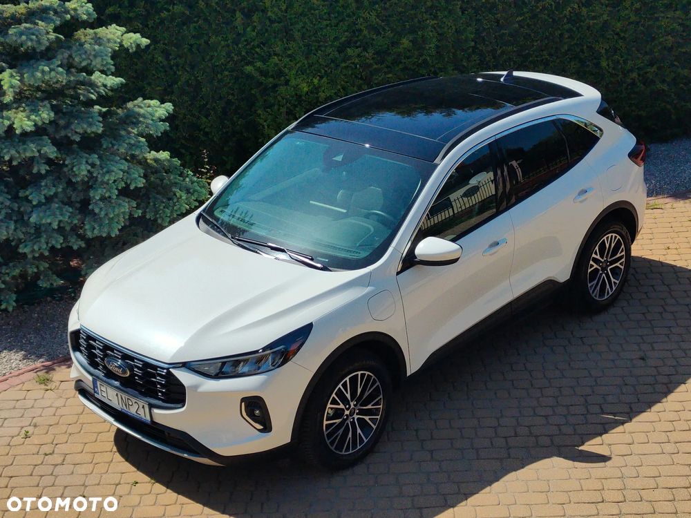 Ford Kuga - 1