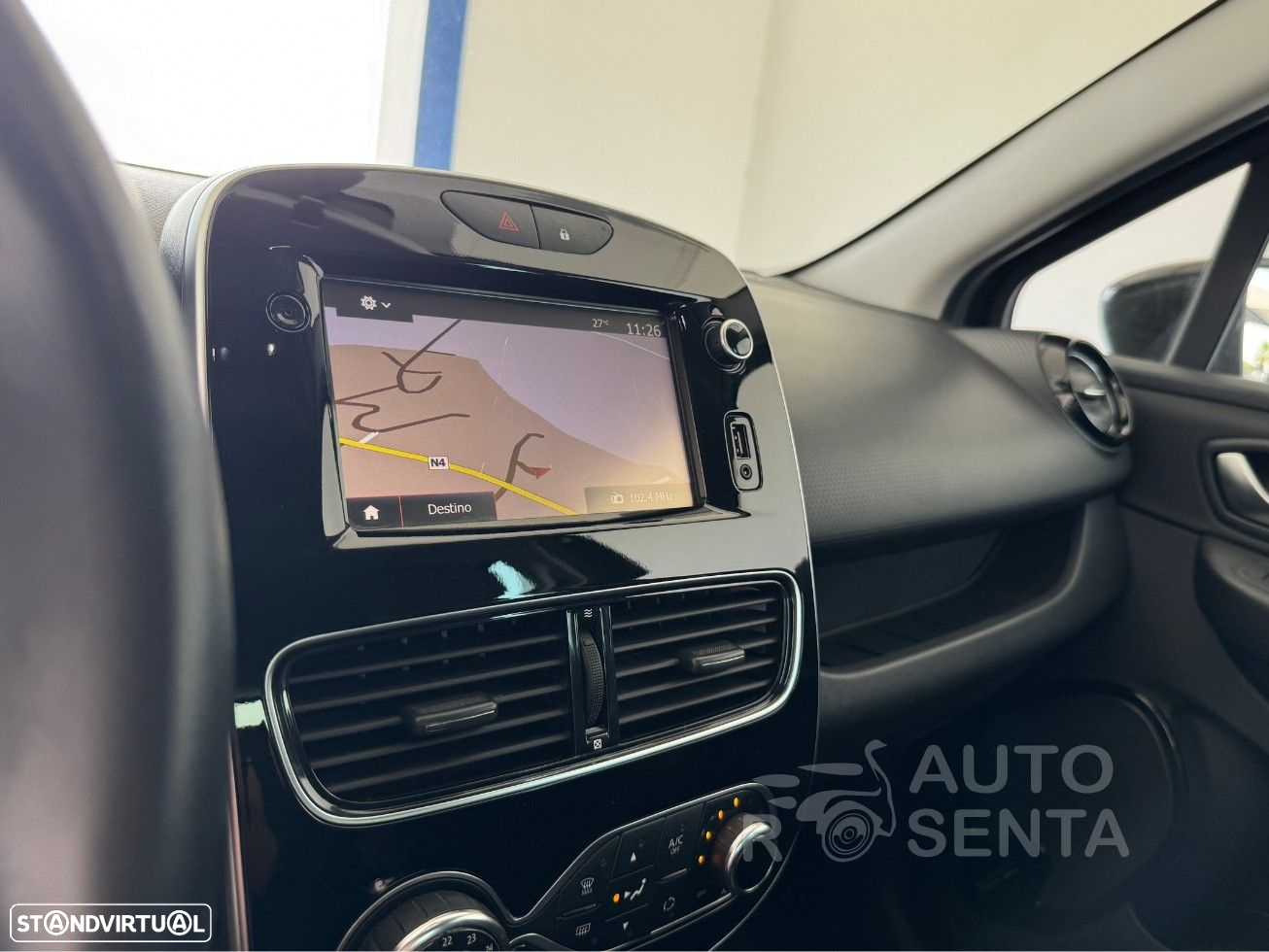 Renault Clio - 13