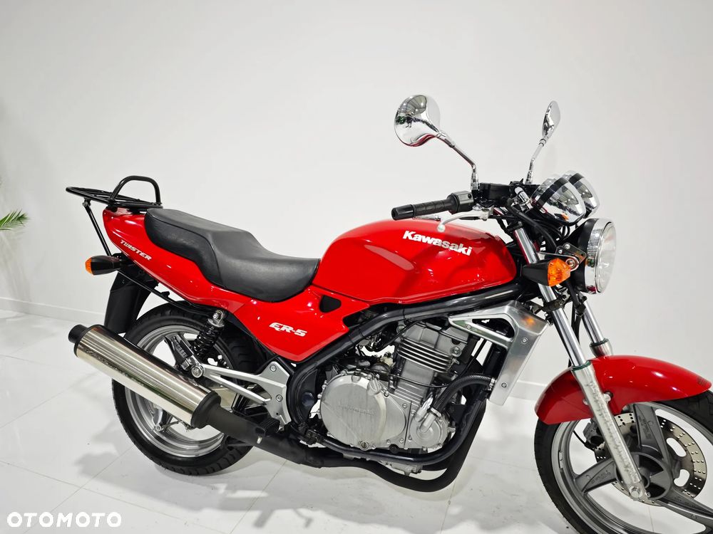 Kawasaki ER - 8