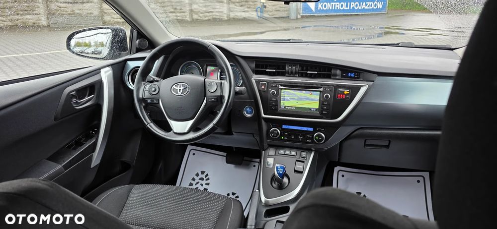 Toyota Auris 1.8 HSD Luna - 21