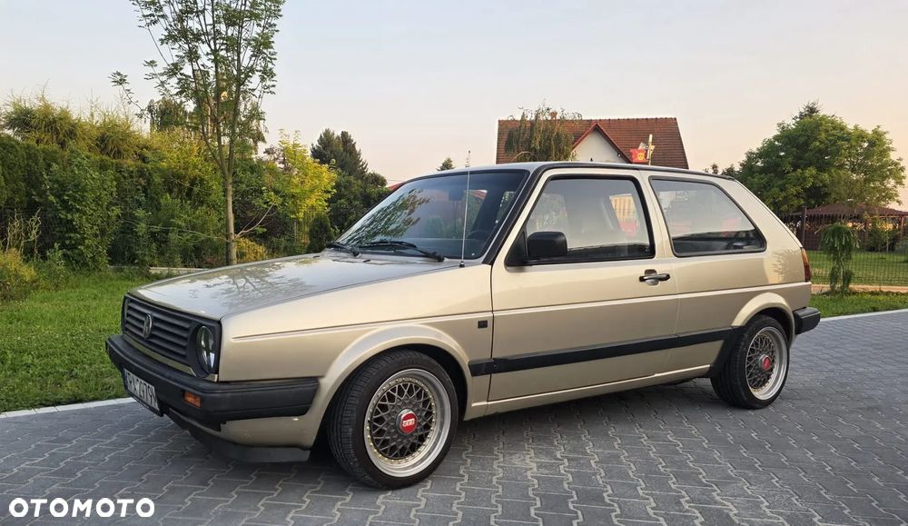 Volkswagen Golf 1.3 GL - 1