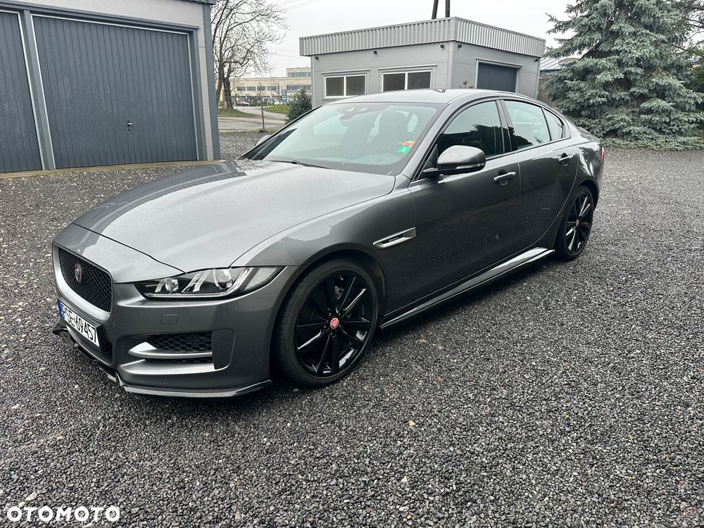 Jaguar XE 20d R-Sport - 2