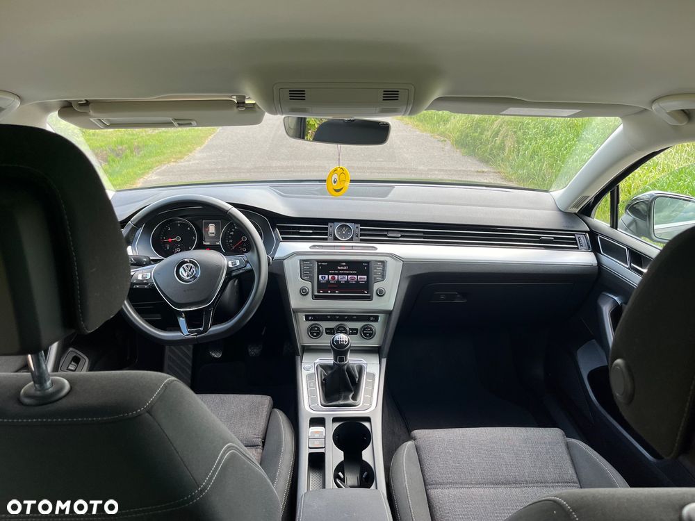 Volkswagen Passat Variant 2.0 TDI SCR - 17