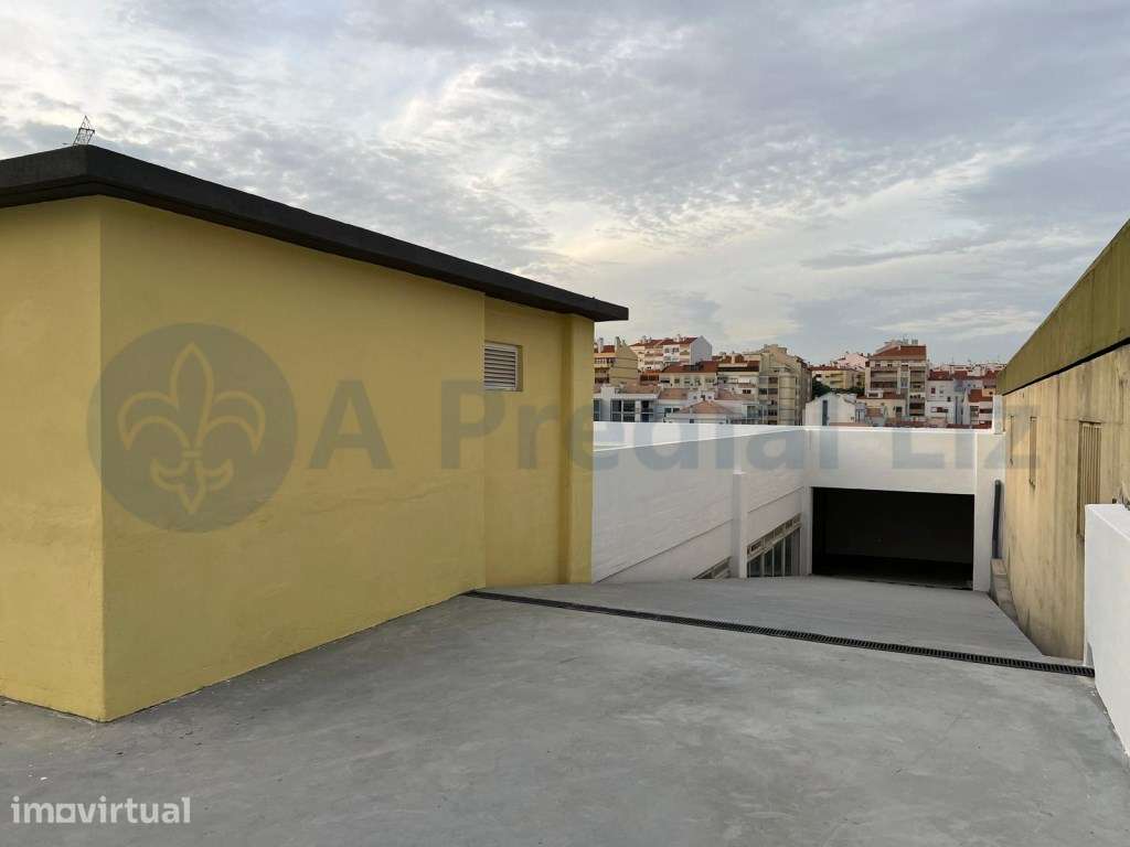 Prédio em propriedade total para Armazém e atividade industrial (Si... - Grande imagem: 5/13
