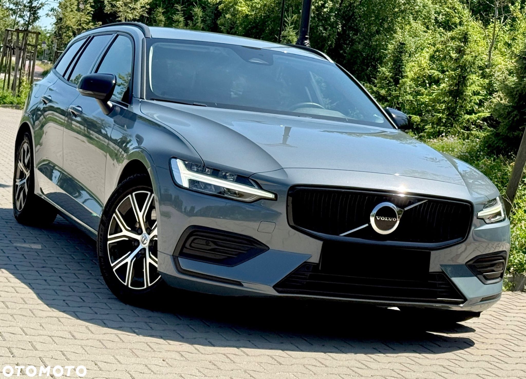 Volvo V60 B3 B Geartronic RDesign - 1