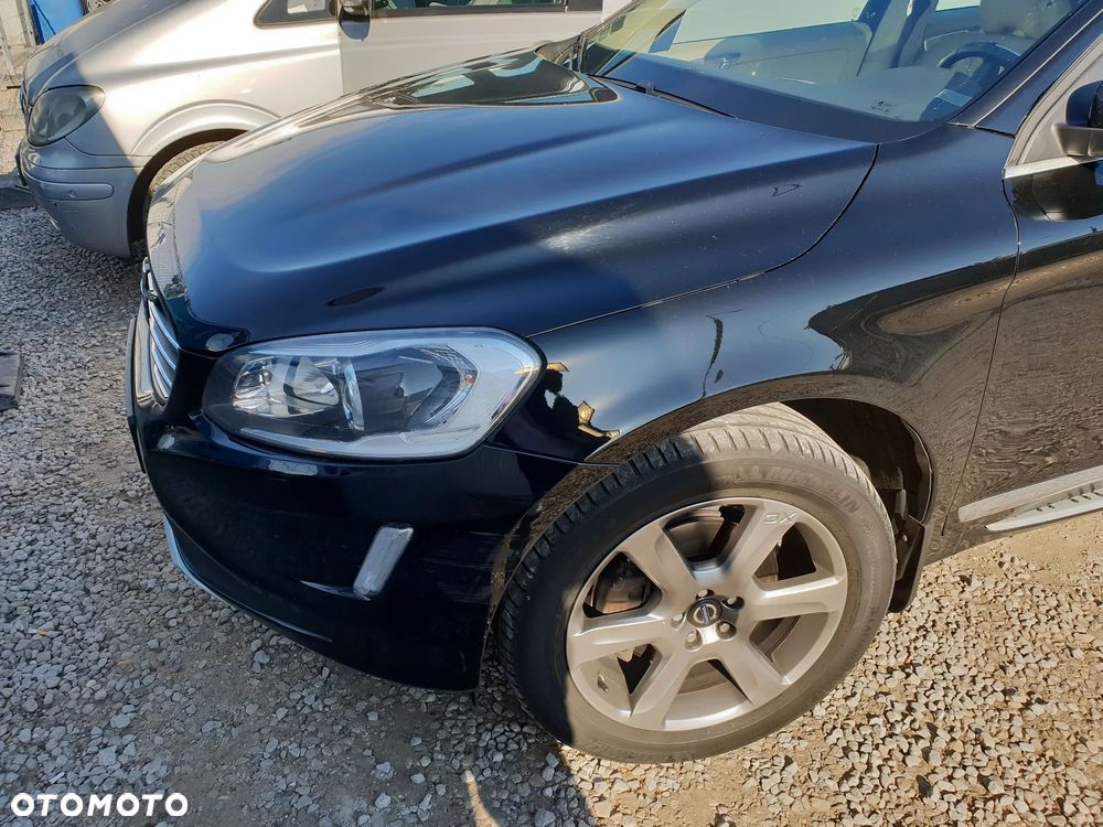 Volvo XC 60 D5 AWD Momentum - 3