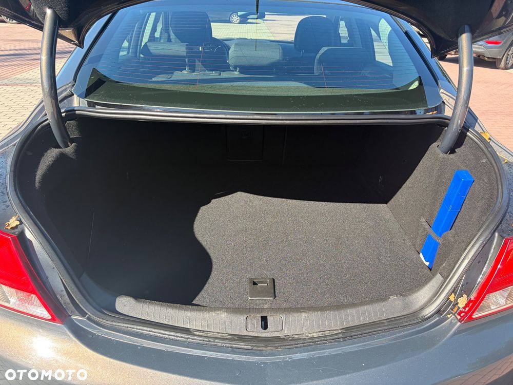 Opel Insignia - 19