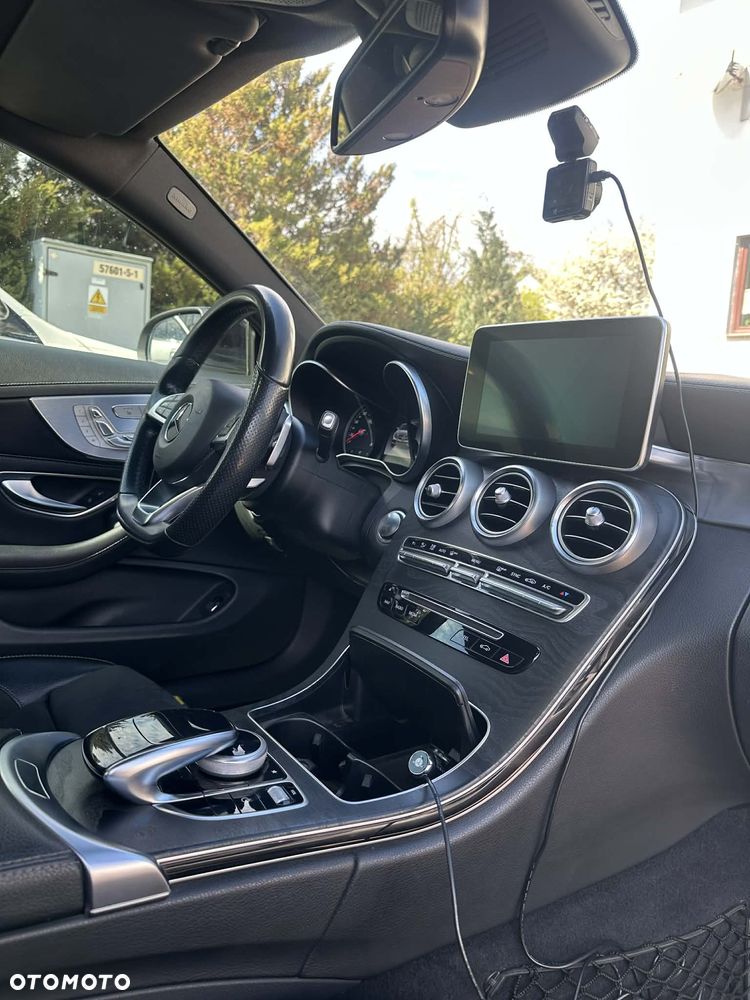 Mercedes-Benz Klasa C 300 7G-TRONIC - 25