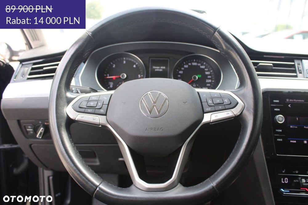 Volkswagen Passat - 29