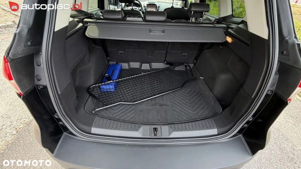 Ford Kuga - 37