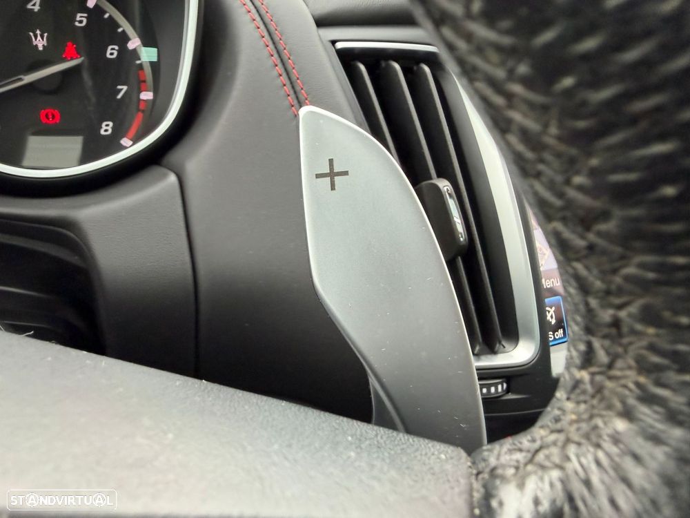 Maserati Levante 3.0 V6 S - 41