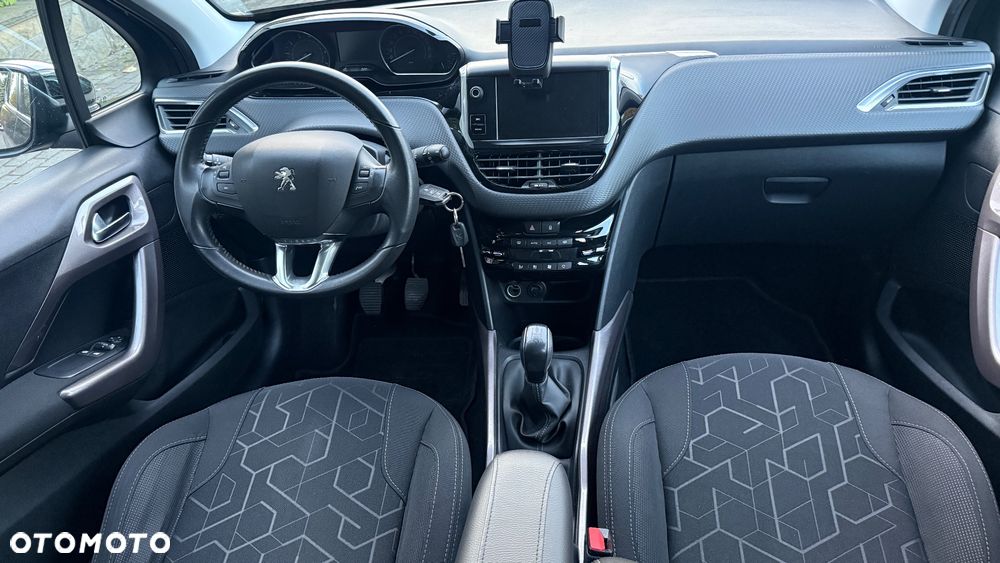 Peugeot 2008 1.2 Pure Tech Active S&S - 7