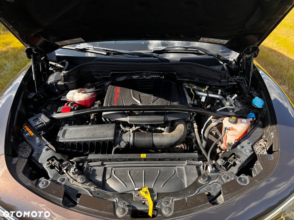 Alfa Romeo Stelvio 2.0 Turbo 16V AT8-Q4 6C Villa dEste - 35