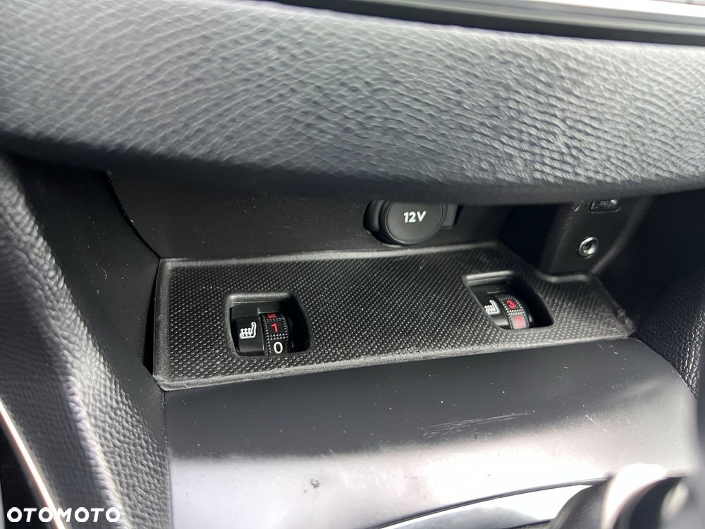 Peugeot 308 BlueHDi 180 EAT6 GT - 20