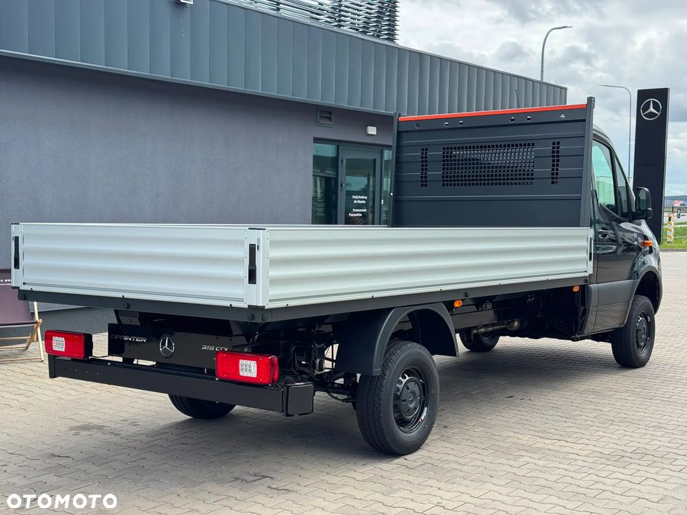 Mercedes-Benz Sprinter - 5