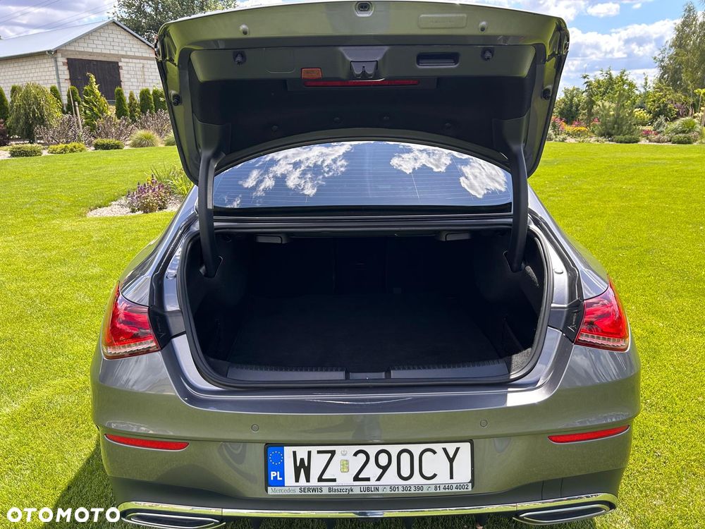 Mercedes-Benz CLA 180 7G-DCT - 17