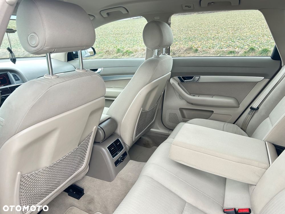 Audi A6 Avant - 10
