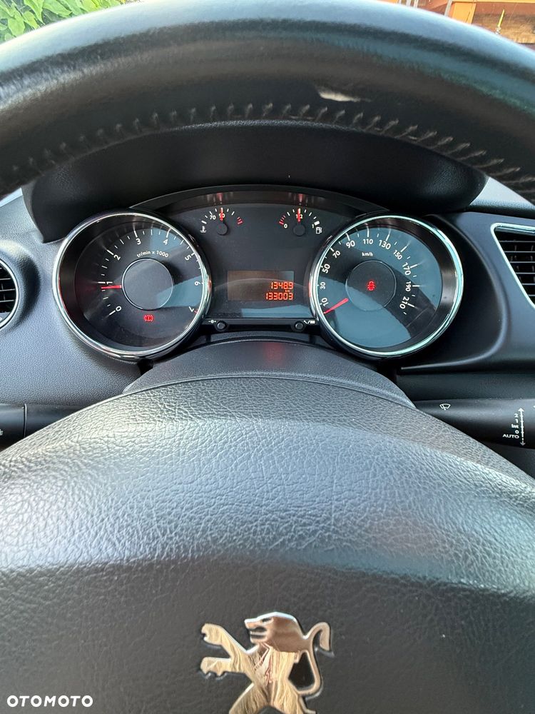 Peugeot 3008 1.6 Premium - 8