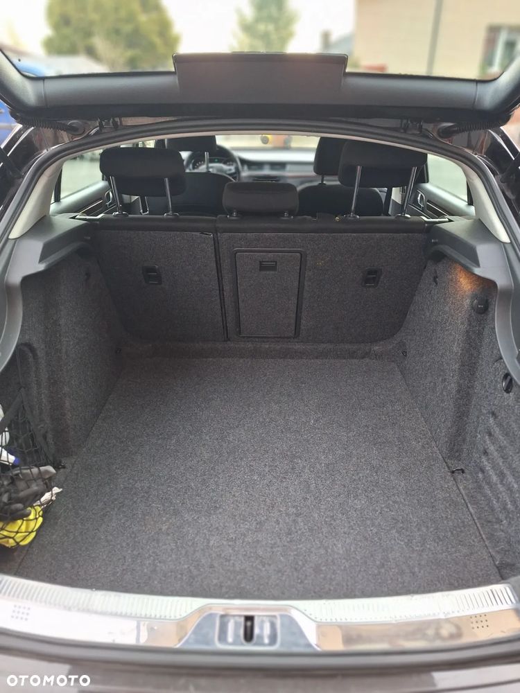 Skoda Superb 2.0 TDI Elegance - 11