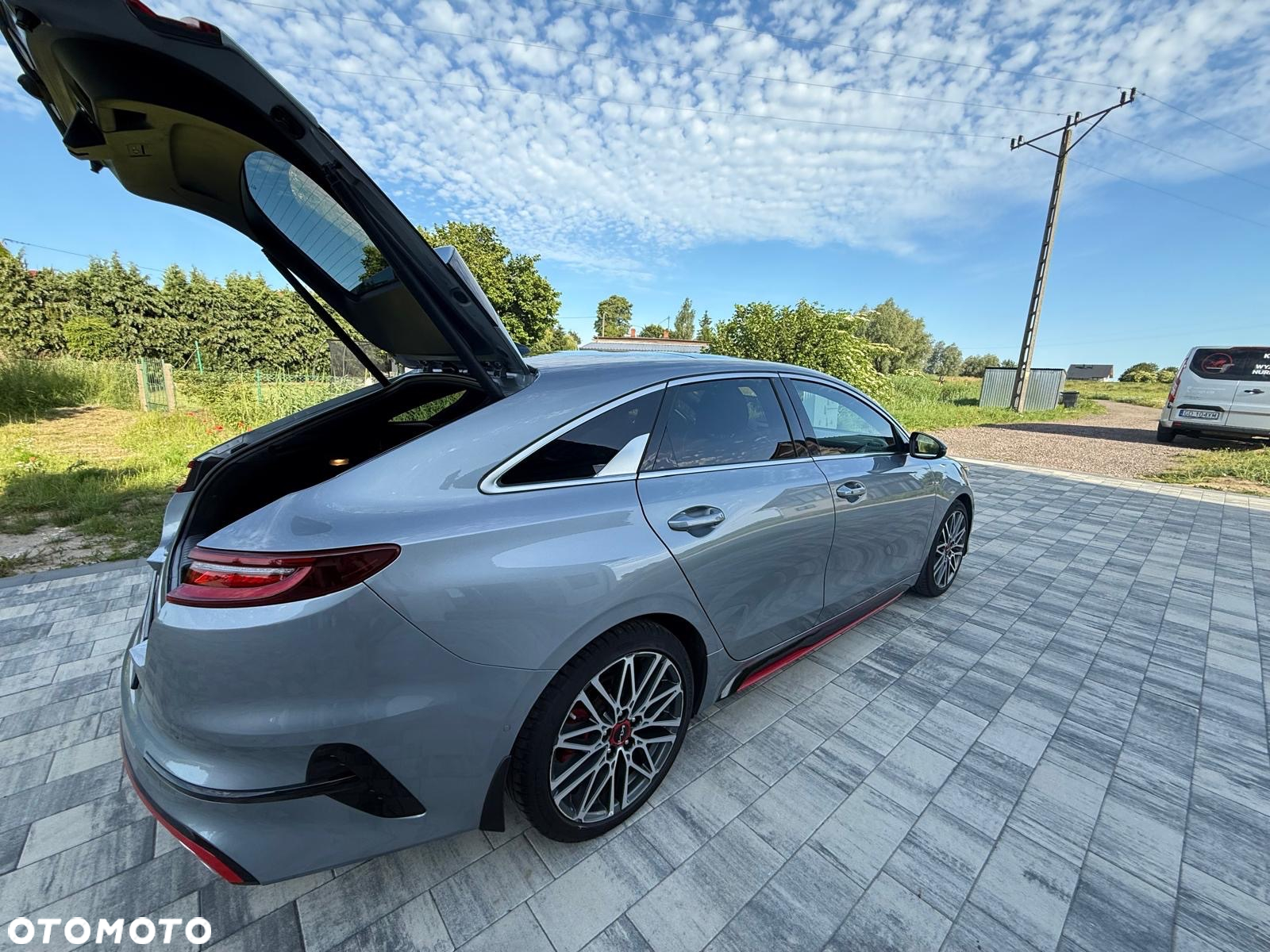 Kia ProCeed 1.6 T-GDI GT DCT - 13