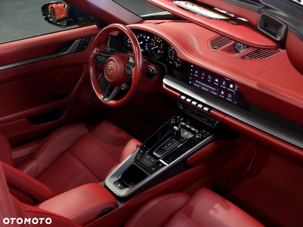 Porsche 911 Targa 4S - 23