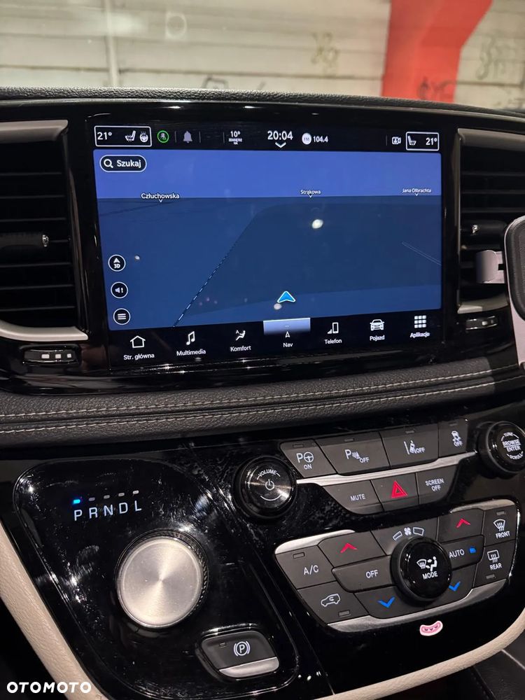 Chrysler Pacifica - 9