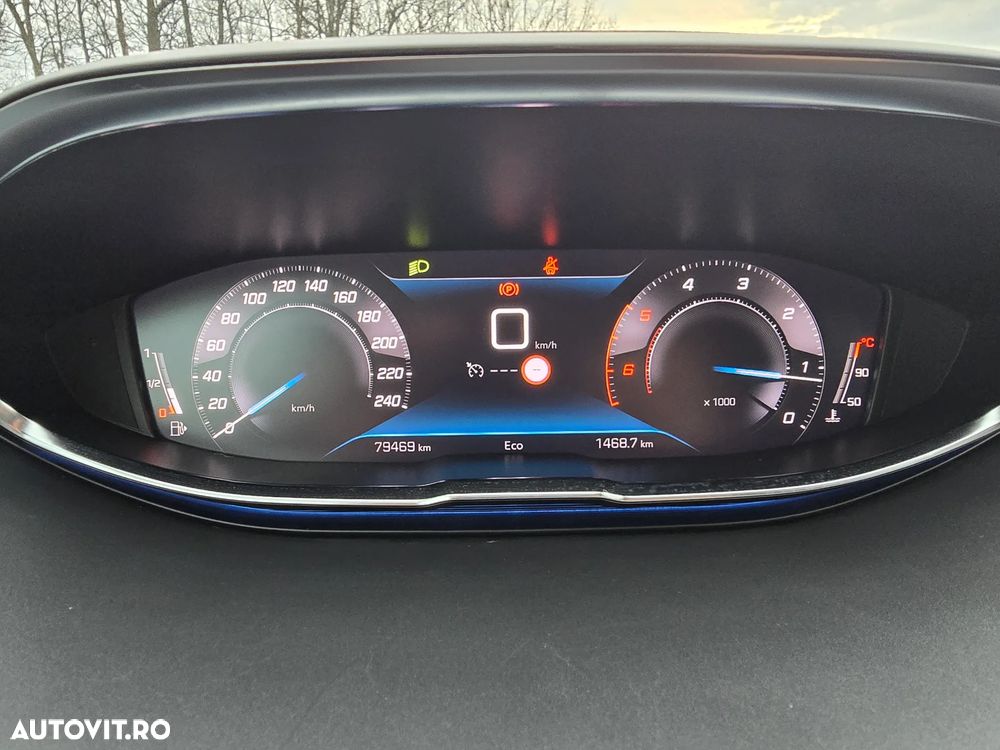 Peugeot 3008 1.5 BlueHDI 130 S&S BVM6 Allure Pack - 23