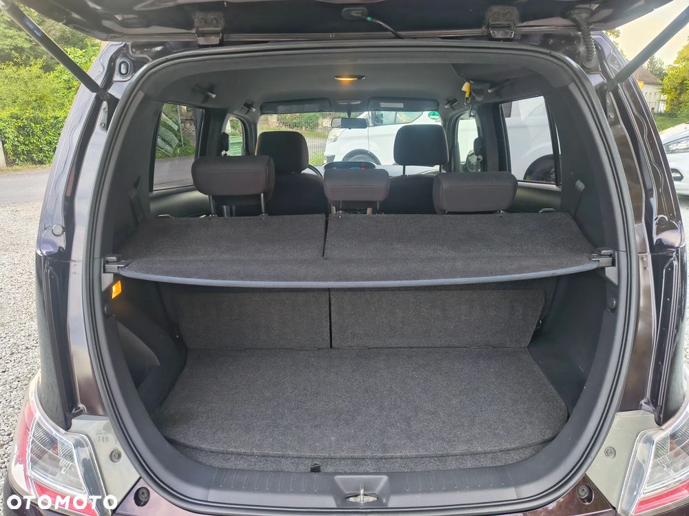 Daihatsu Materia 1.5 black edition - 22