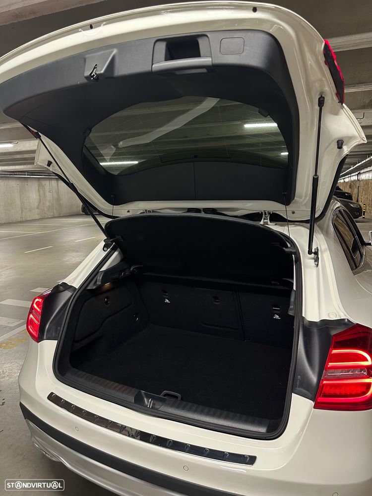 Mercedes-Benz GLA 220 - 6