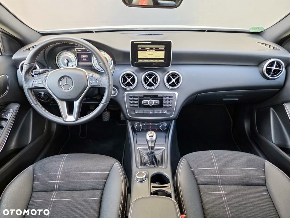 Mercedes-Benz Klasa A 180 Peak Edition - 34