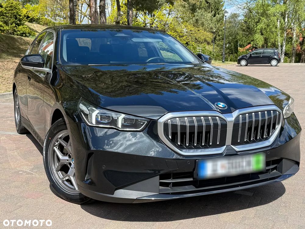 BMW Seria 5 520d xDrive - 1