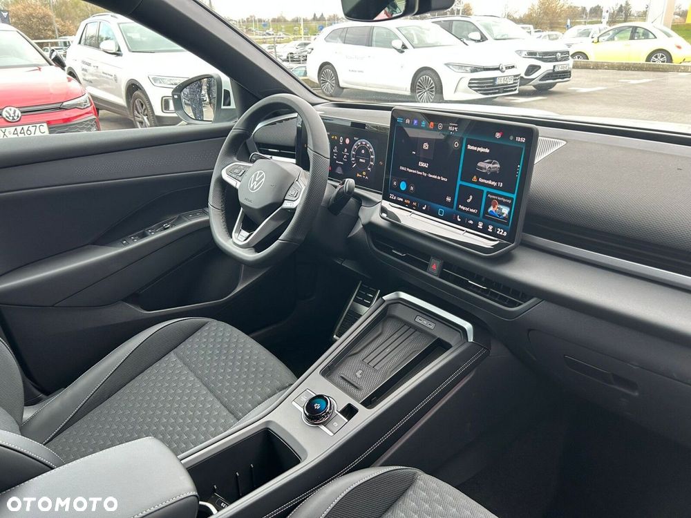 Volkswagen T-Roc - 24