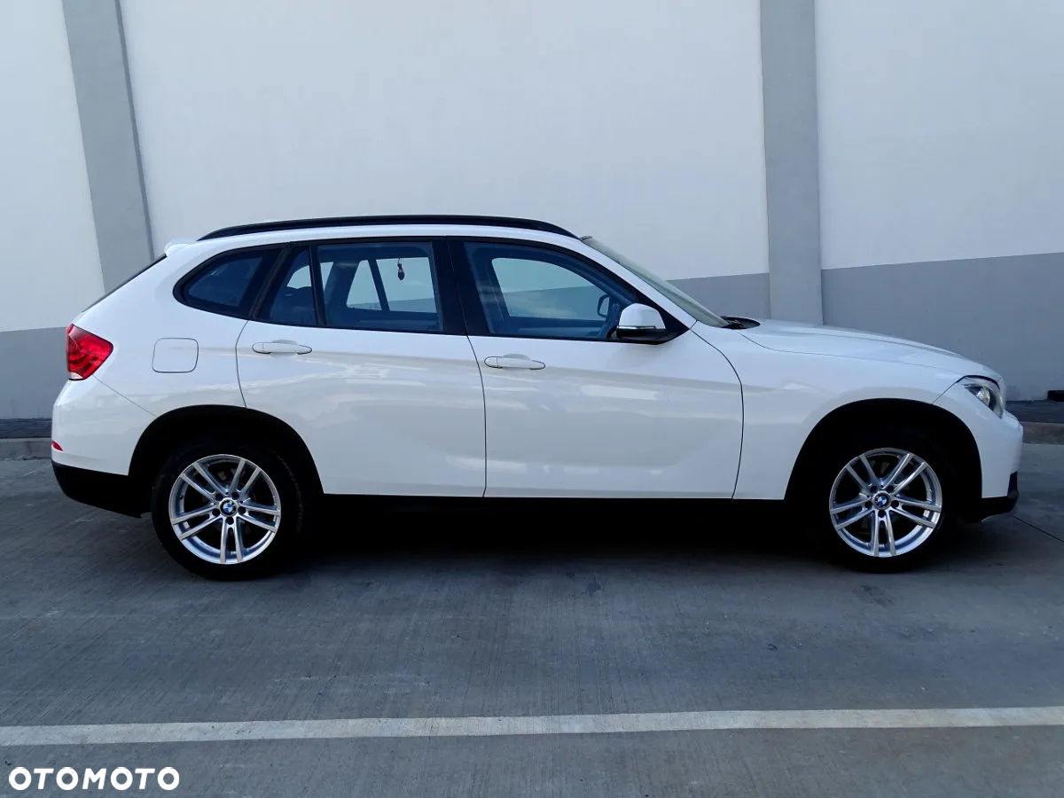 BMW X1 sDrive20d EfficientDynamics - 3