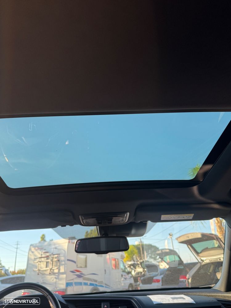 Honda Civic 1.5 i-VTEC Sport Plus - 25