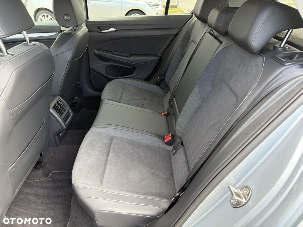Volkswagen Golf 1.5 eTSI mHEV Life DSG - 18