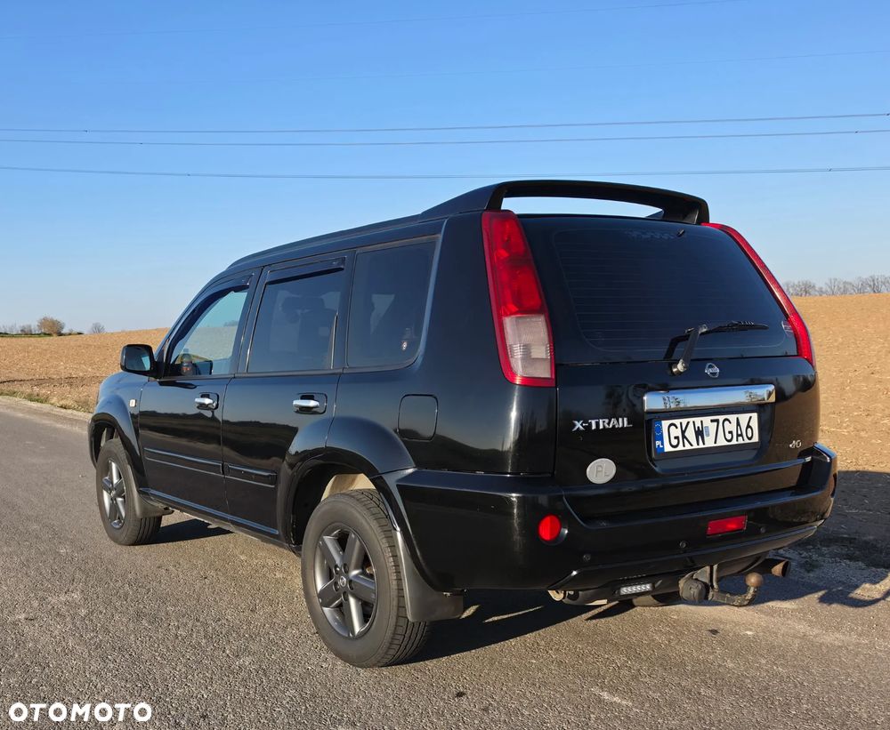 Nissan X-Trail 2.2 dCi 4x4 DPF Comfort - 5