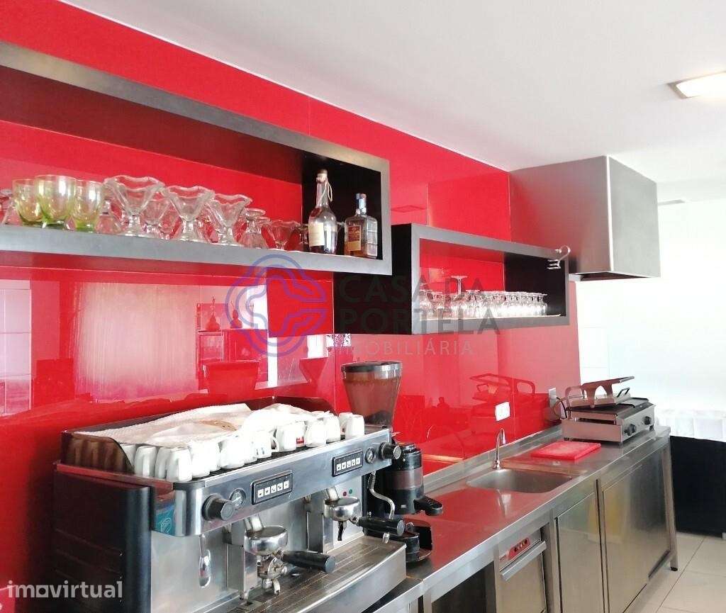 Venda de Restaurante totalmente  equipado e mobilado, em Arcozelo em V - Grande imagem: 2/25