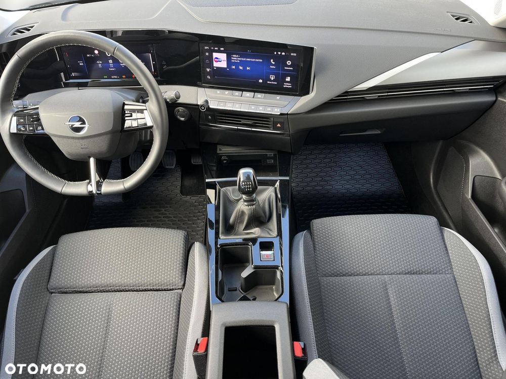 Opel Astra 1.2 T Edition S&S - 13