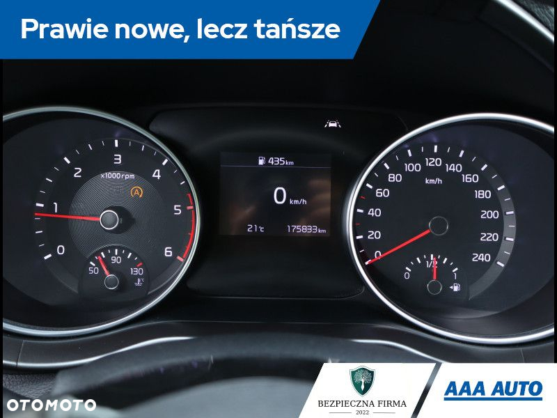 Kia Ceed - 12