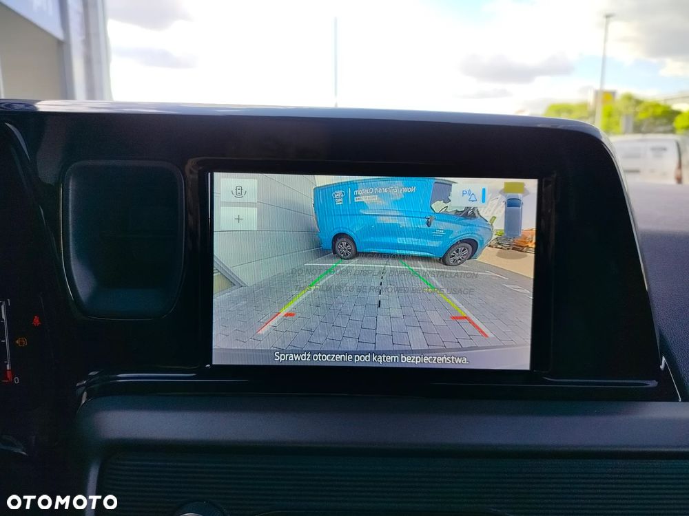 Ford Transit Courier - 14