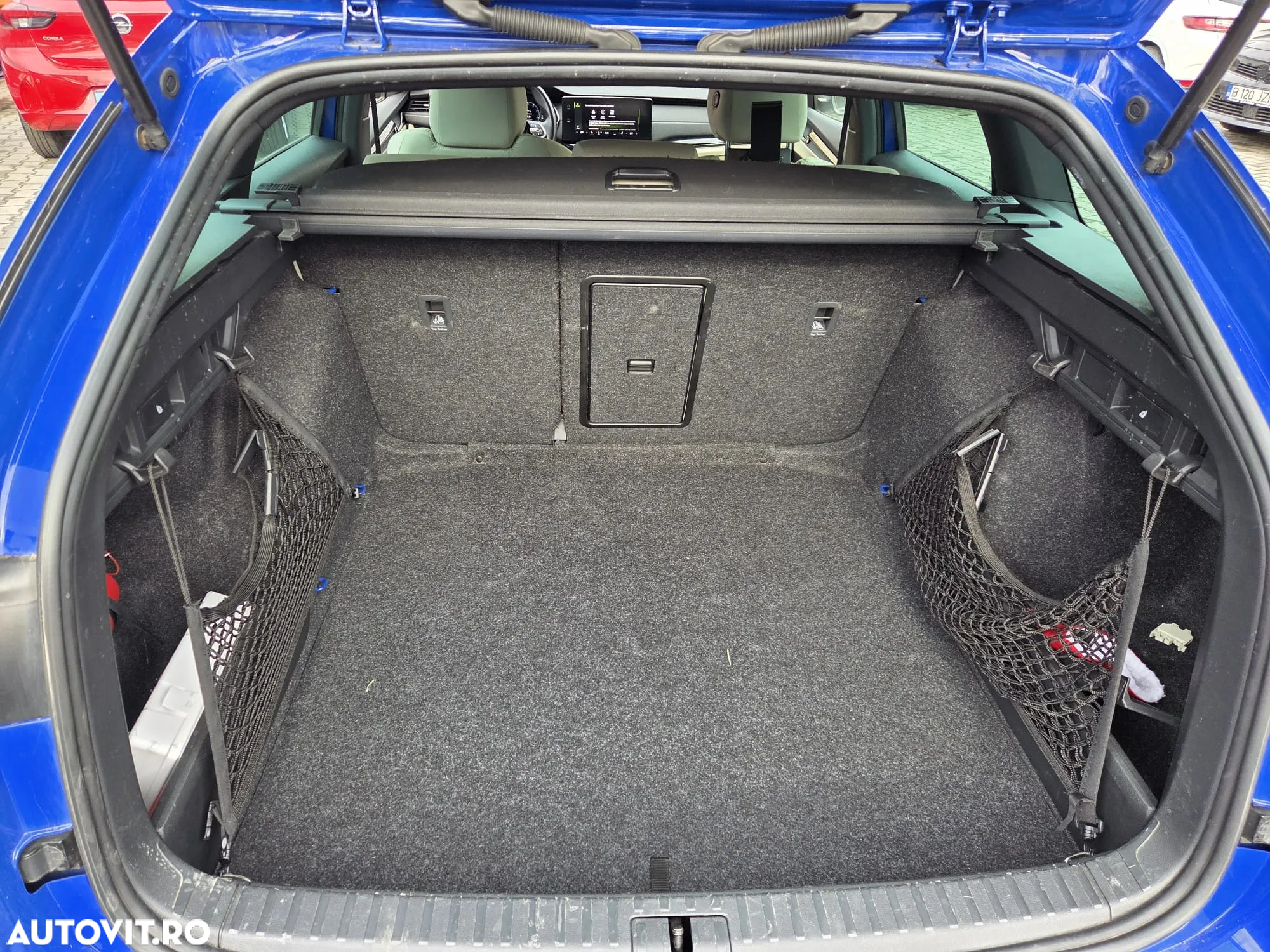 Skoda Octavia Combi 2.0 TDI DSG Style - 23