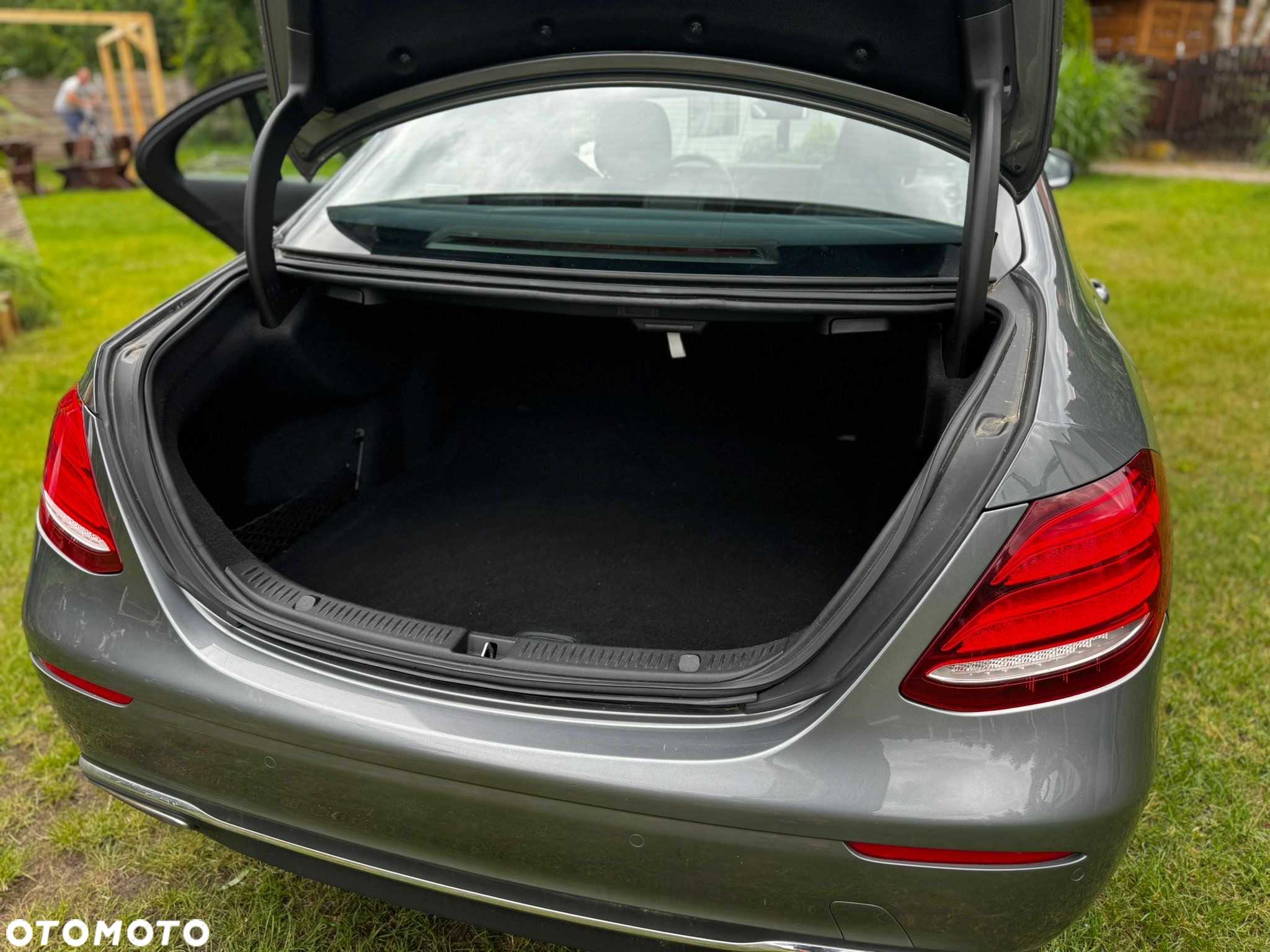 Mercedes-Benz Klasa E 200 9G-TRONIC - 9