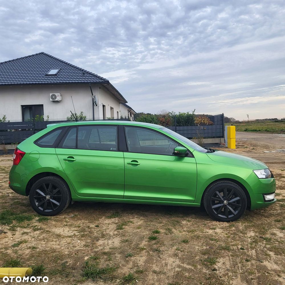 Skoda RAPID Spb 1.2 TSI Style - 4
