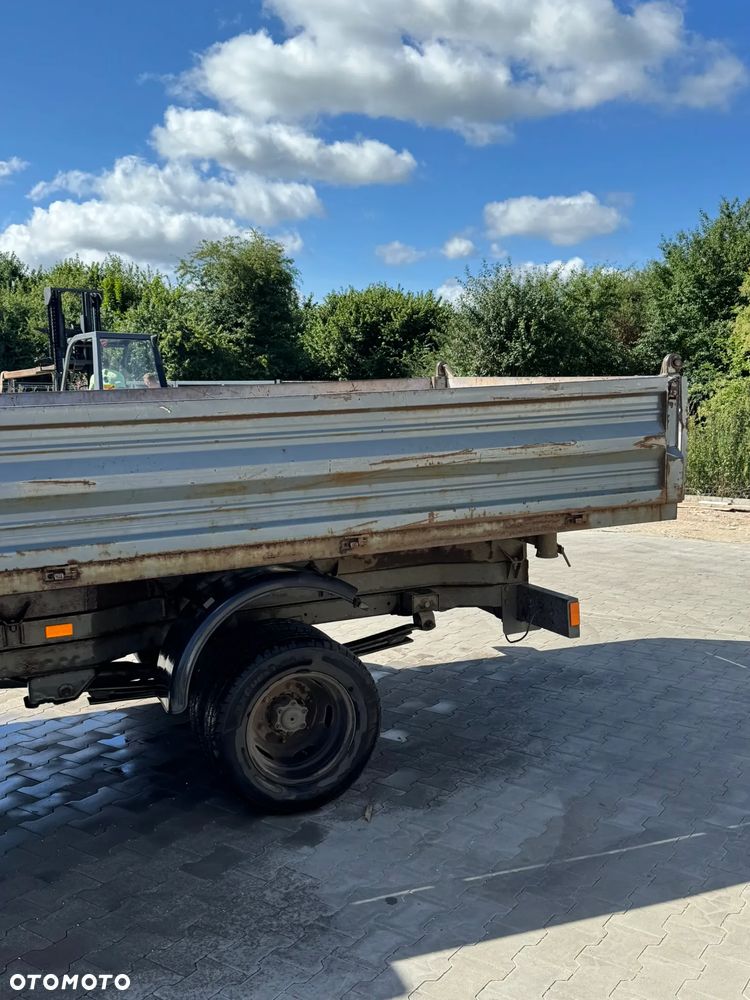 Mercedes-Benz Sprinter - 16