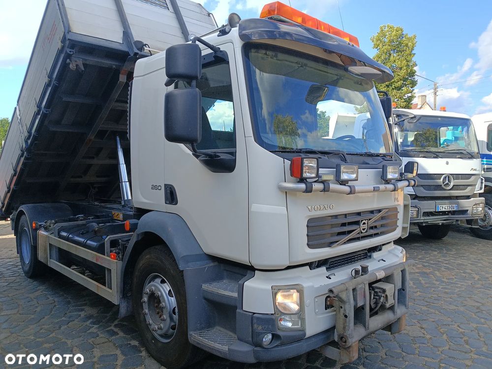Volvo FL 260 - 11