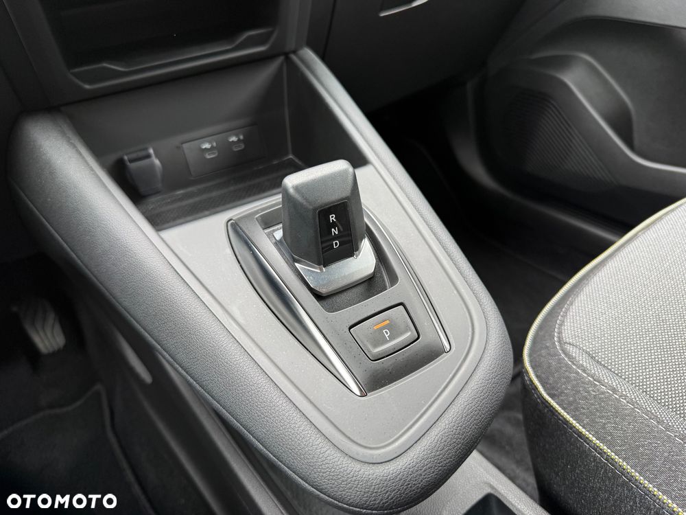 Renault Symbioz TCe Mild Hybrid 140 EDC EVOLUTION - 32