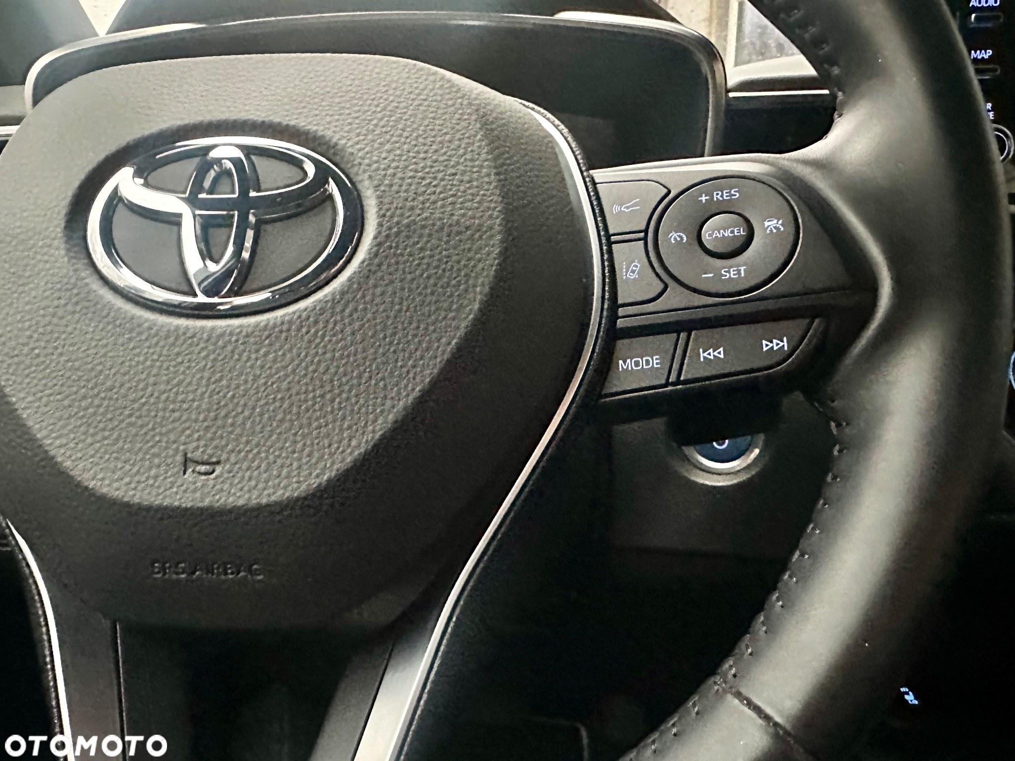 Toyota Corolla 2.0 Hybrid Comfort - 16