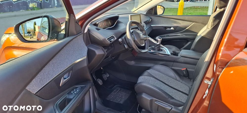 Peugeot 3008 PureTech 130 Stop & Start GPF Allure Business-Paket - 11