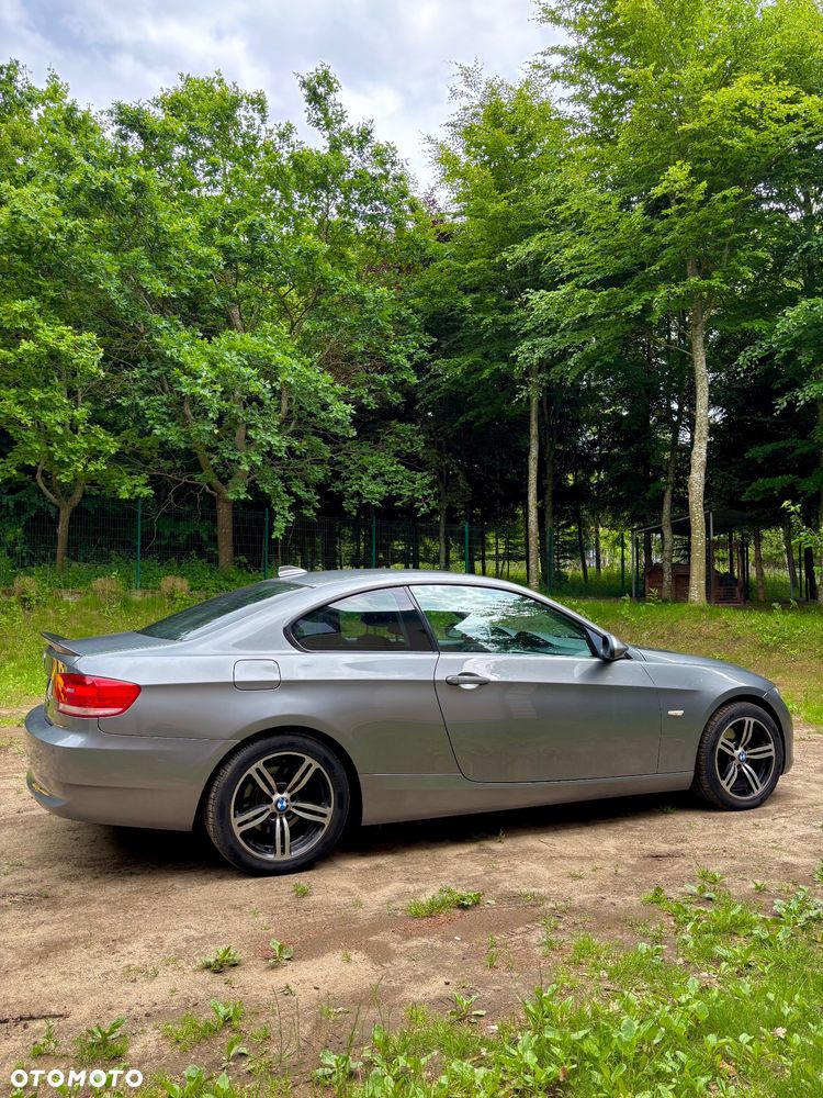 BMW Seria 3 320d - 8
